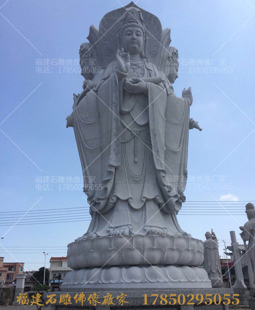 寺庙石雕佛像
